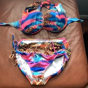 Venus 2 piece swimsuit top size DD